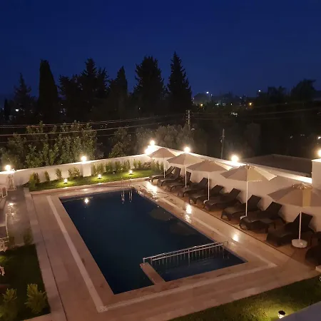 Отель Laden