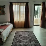 Laden Hotel