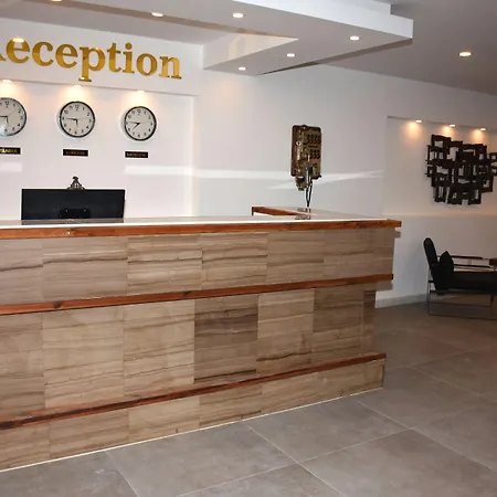 Laden Hotell
