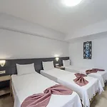 Laden Ξενοδοχείο 3*