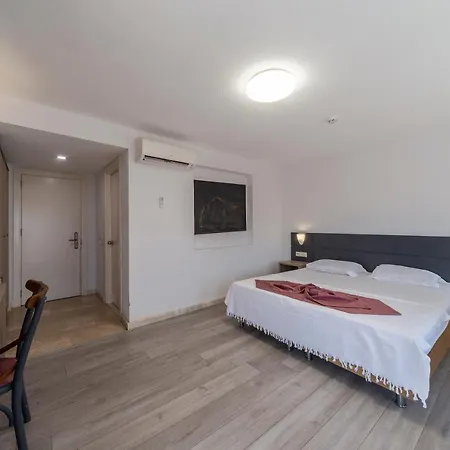 Hotel Laden 3*