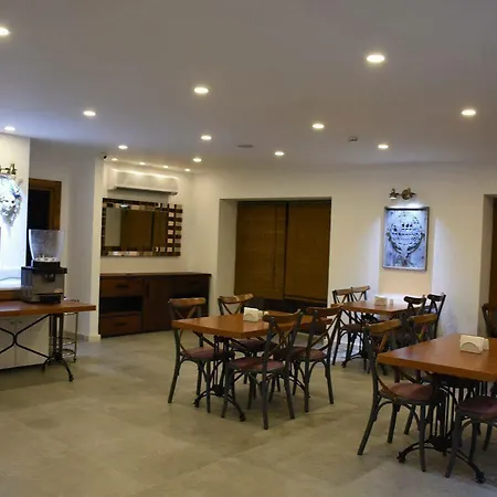 Laden Hotel 3*